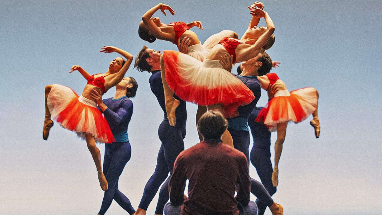 Étoile: riscopri la screwball comedy a passo di danza e lasciati sorprendere dall’arte del movimento!