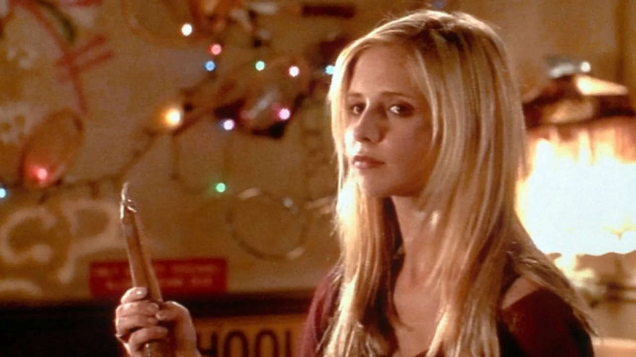 Buffy: Sarah Michelle Gellar svela il volto della nuova protagonista nel reboot atteso dai fan