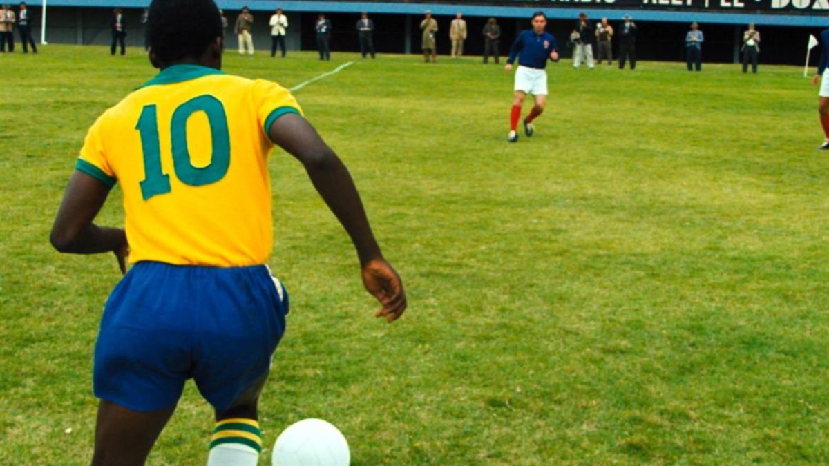 Pelé: Il Biopic In Arrivo Su Rete 4 Racconta Vita e Successi della Leggenda del Calcio Brasiliano