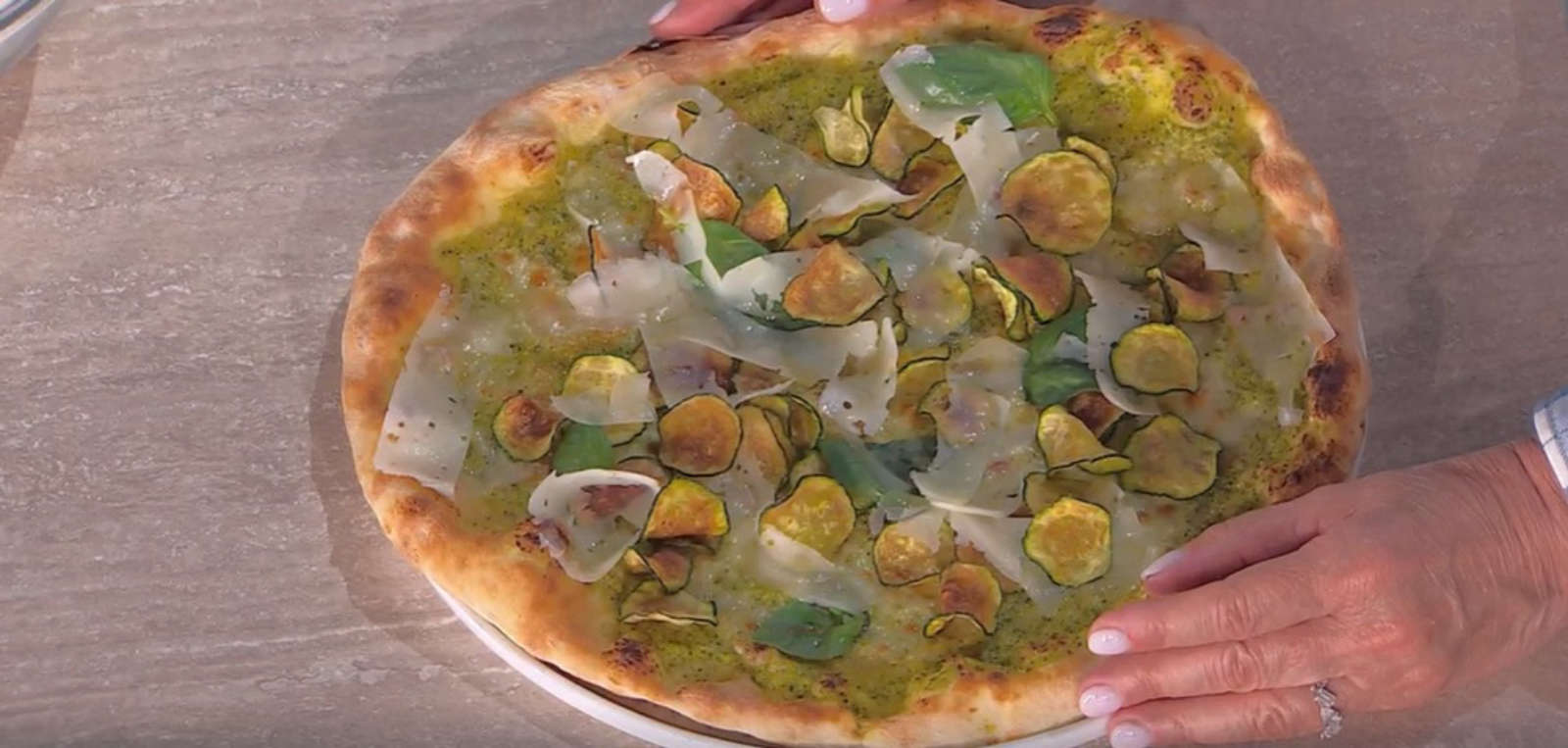 Pizza alla Nerano di Vincenzo Capuano | É sempre mezzogiorno, 23 maggio 2025