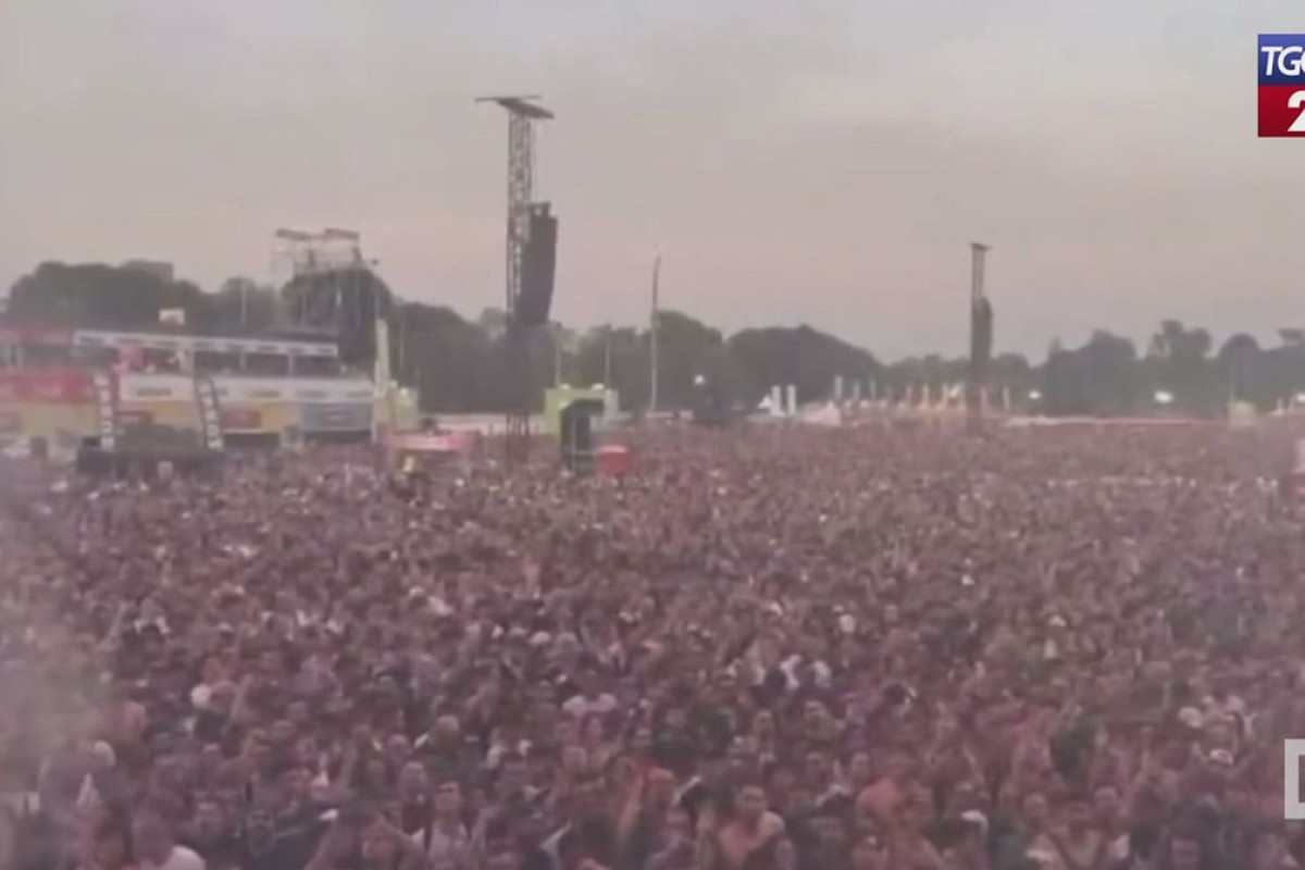 La Solitudine di Laura Pausini Risuona all’Ippodromo di Milano Prima del Concerto dei Linkin Park: Emozione Collettiva!