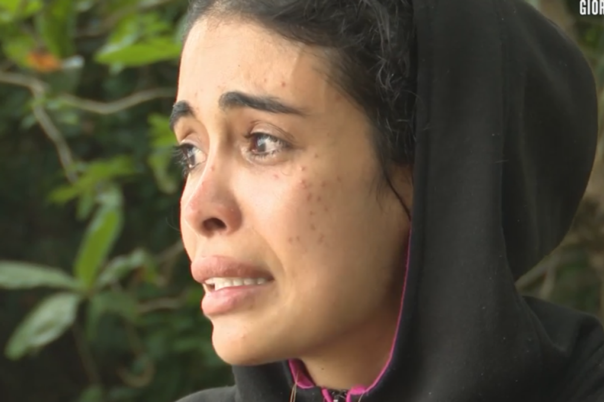 Isola dei Famosi: Ahlam si sfoga con Dino dopo l’ingiustizia dell’eliminazione, le lacrime la tradiscono!