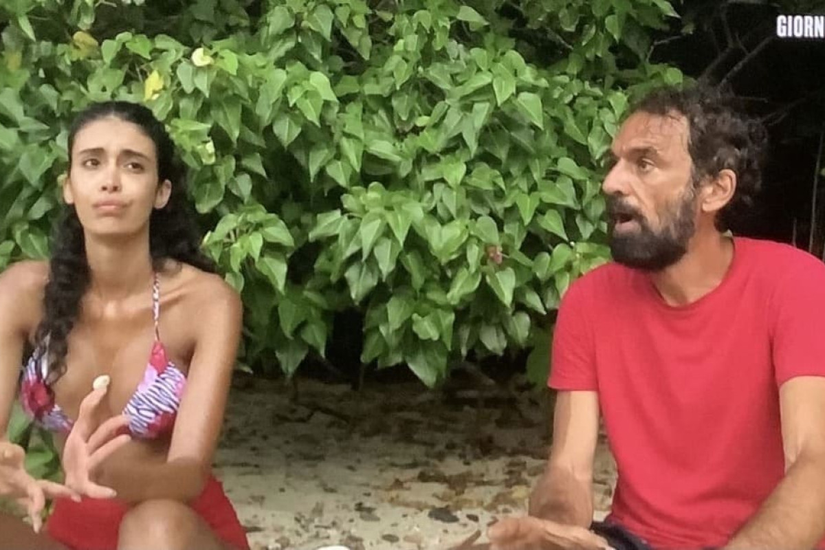 All’isola dei famosi: tensioni tra Dino Giarrusso e Ahlam, il mistero dei paguri scomparsi sulla Playa Duo