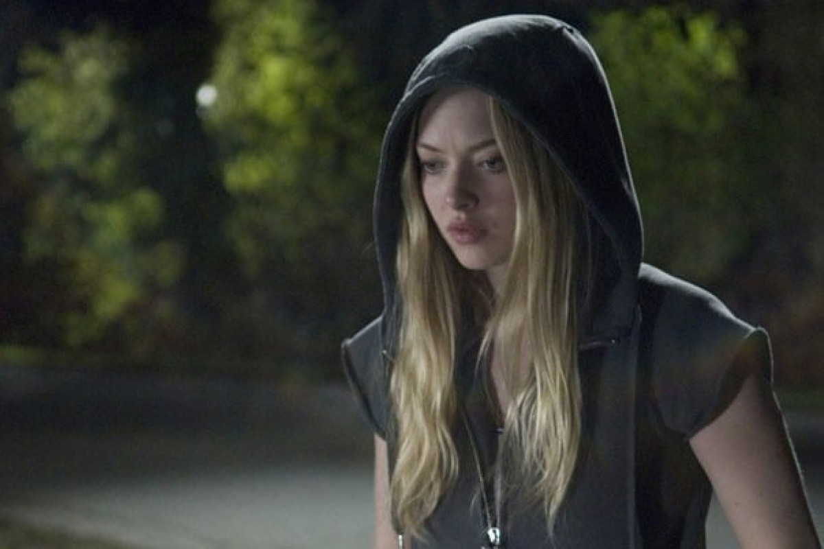 Jennifer’s Body: Amanda Seyfried e Adam Brody svelano il loro divertente segreto sulle riprese e la marijuana