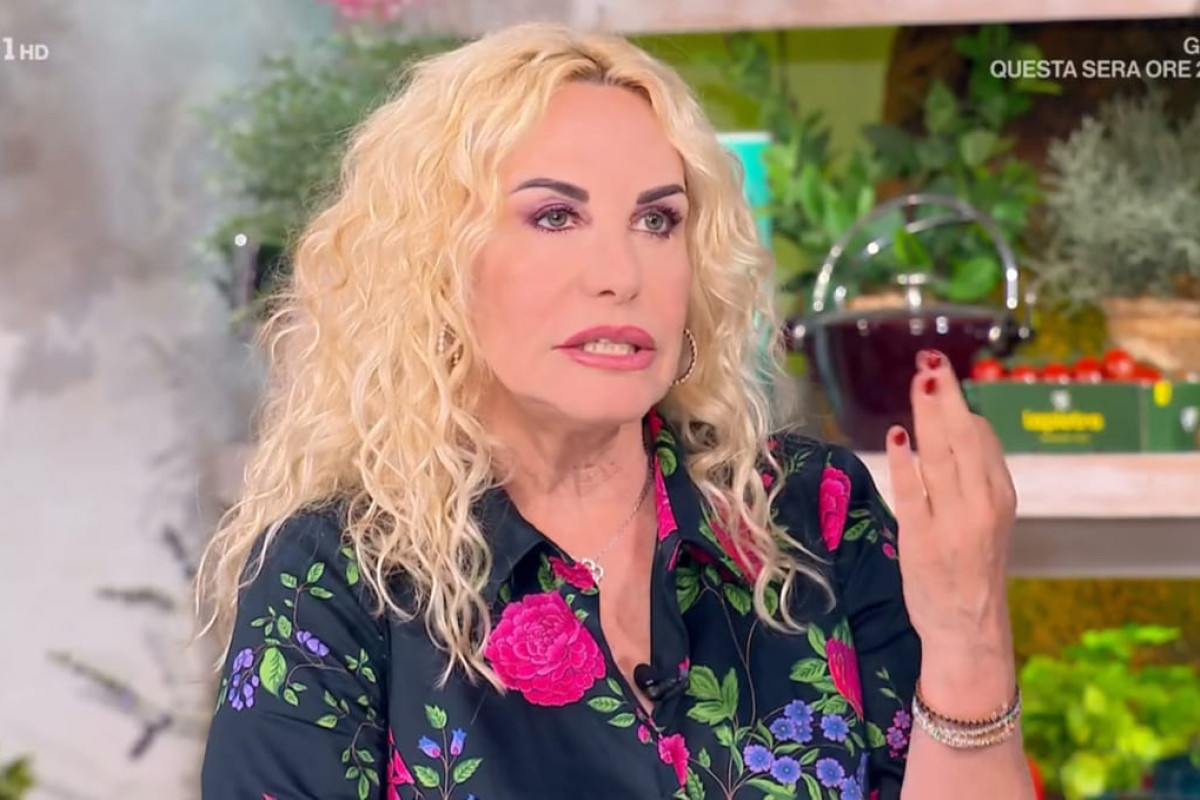 Antonella Clerici odia l’estate: i motivi sorprendenti dietro il suo disagio con il caldo estivo