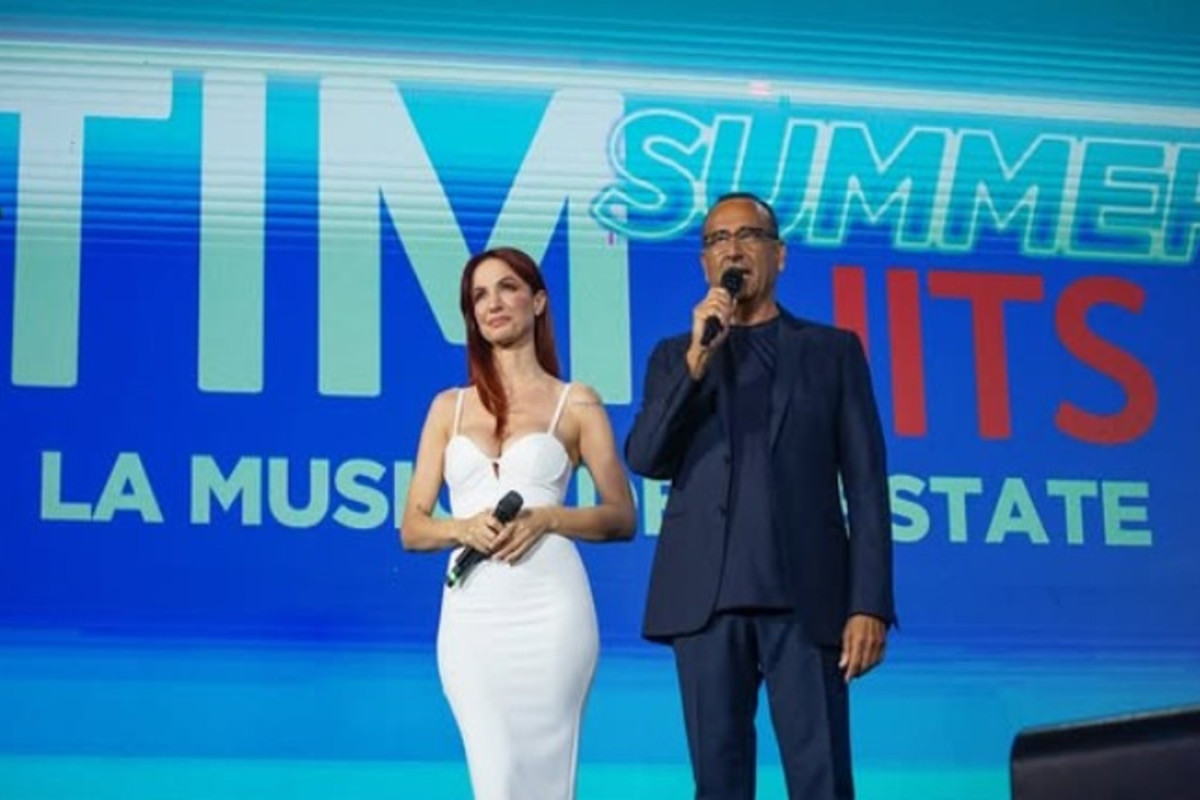 Tim Summer Hits fa il botto: supera il tradimento in prima serata, un venerdì da record per gli ascolti tv