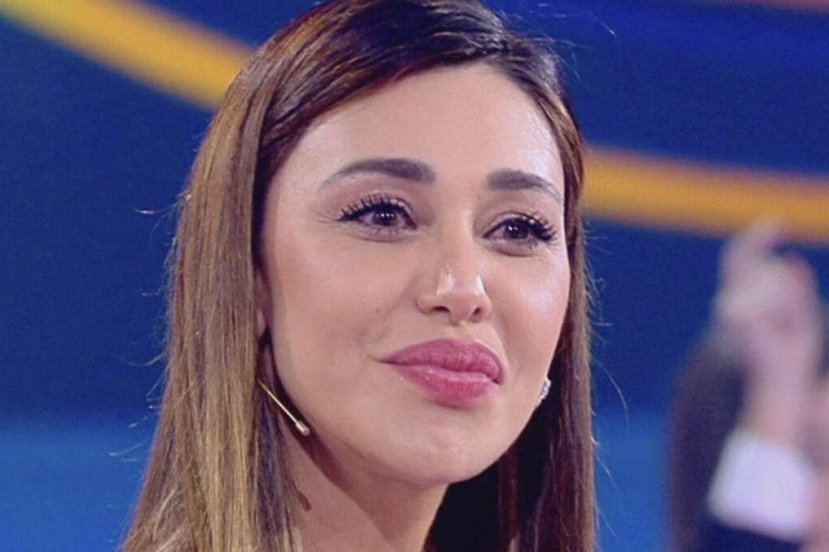 Belen Rodriguez al centro di una rissa a Milano: il video choc con minacce e spintoni sconvolge i fan