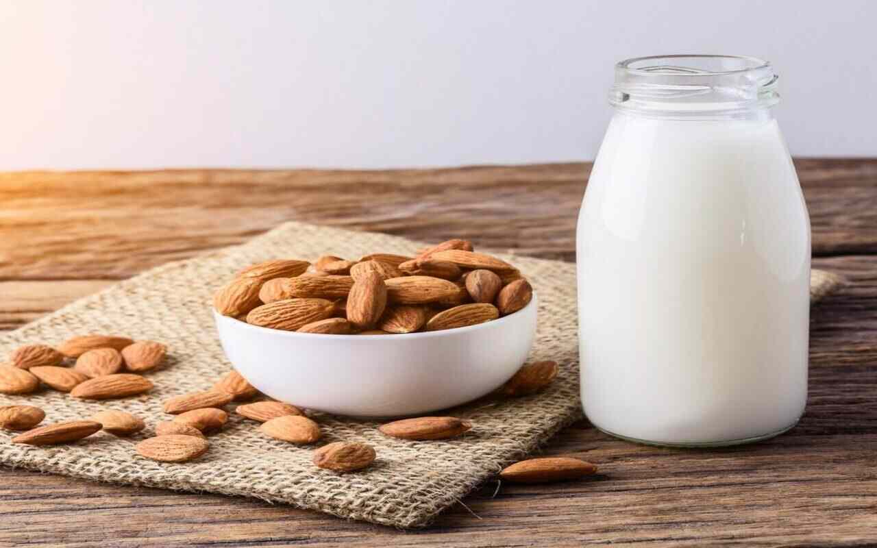 Scoprire cosa succede al tuo corpo se bevi latte scaduto: il risultato ti lascerà senza parole!