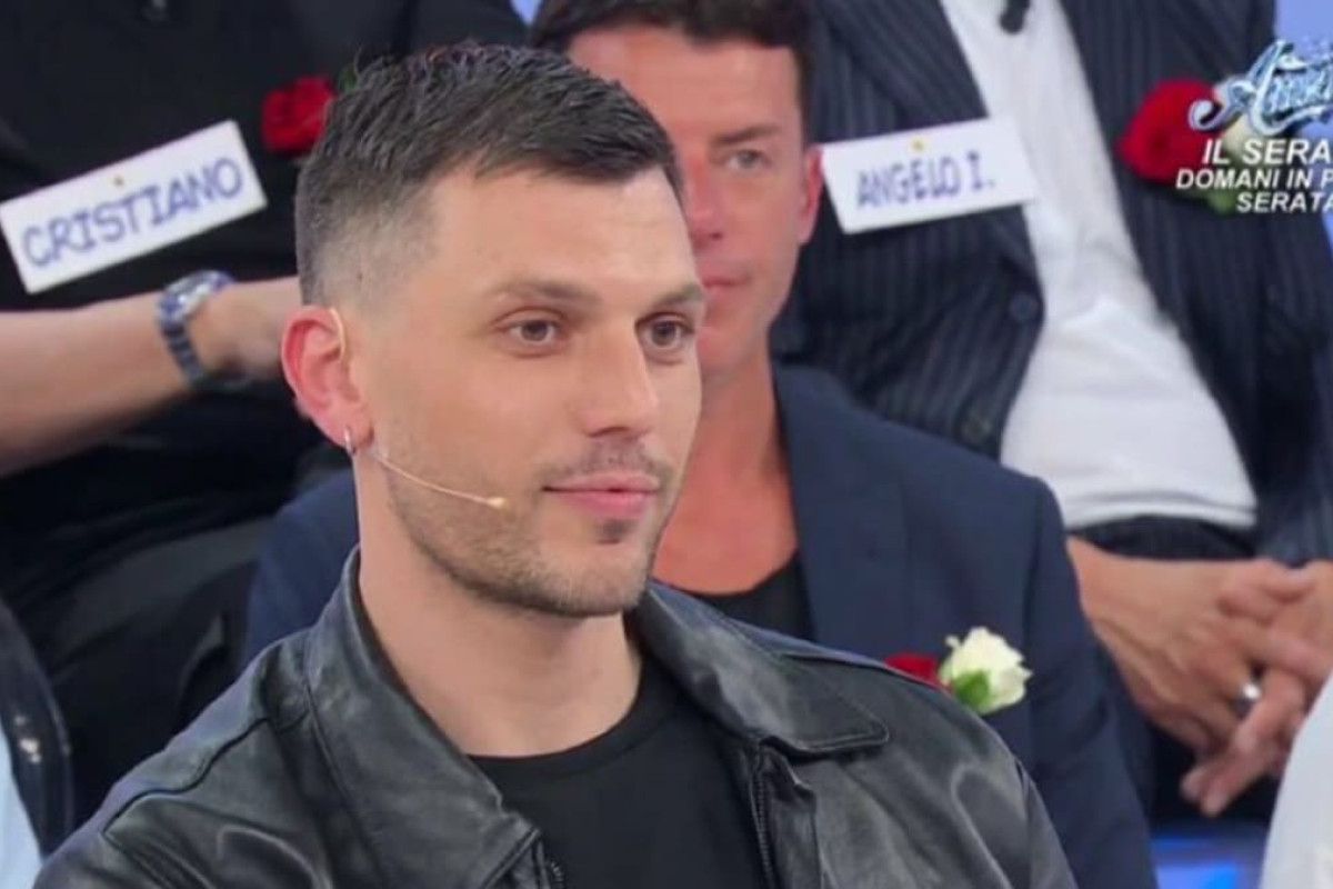 Daniele Paudice in lutto: il messaggio toccante per la morte del padre e l’abbraccio dei fan Daniele Paudice in lutto: il messaggio toccante per la morte del padre e l’abbraccio dei fan