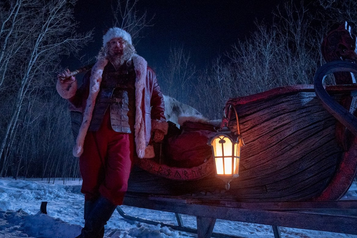 Una Notte Violenta e Silenziosa 2: il sequel natalizio con David Harbour in arrivo nel 2026 promette emozioni intense