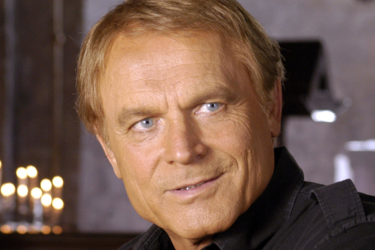 Don Matteo 13: l’addio di Terence Hill e l’arrivo di Raoul Bova il 12 giugno cambiano tutto! Scopri cosa accade.