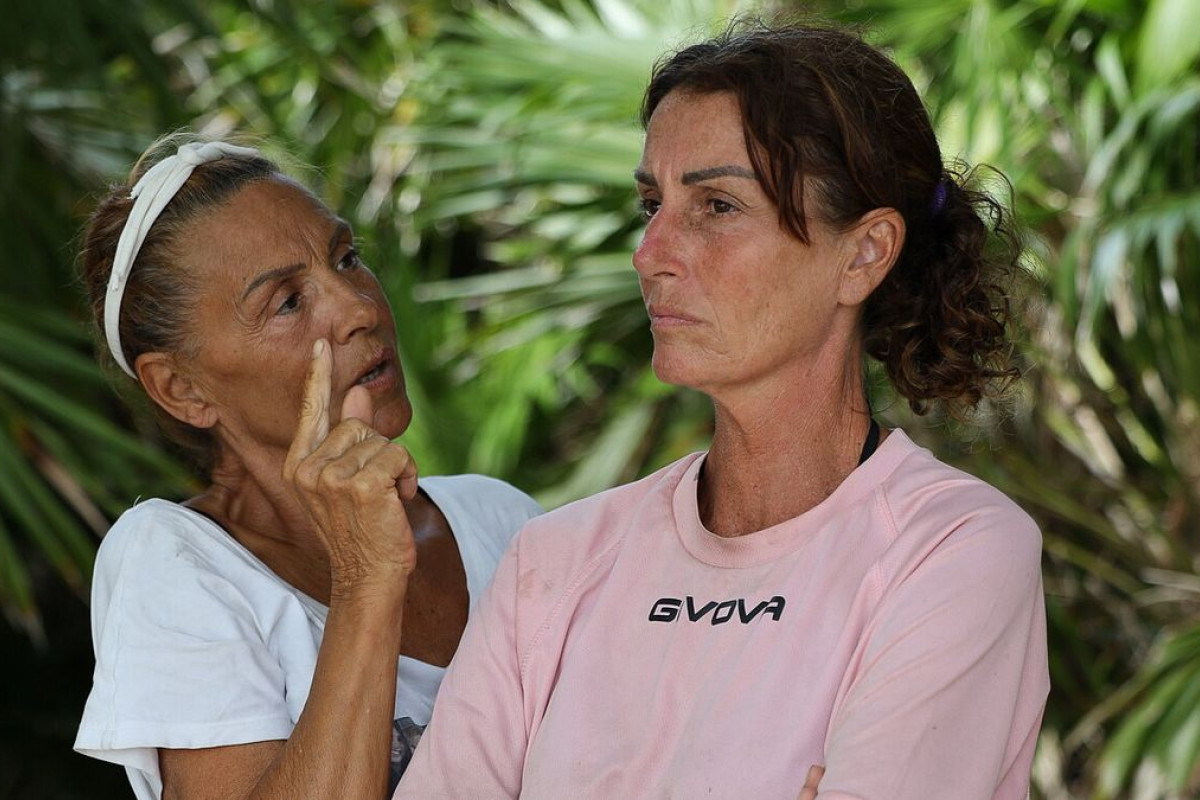 Isola dei Naufraghi: La sfida della gestione delle scorte di caffè e la prova di navigazione in cayuco a settembre