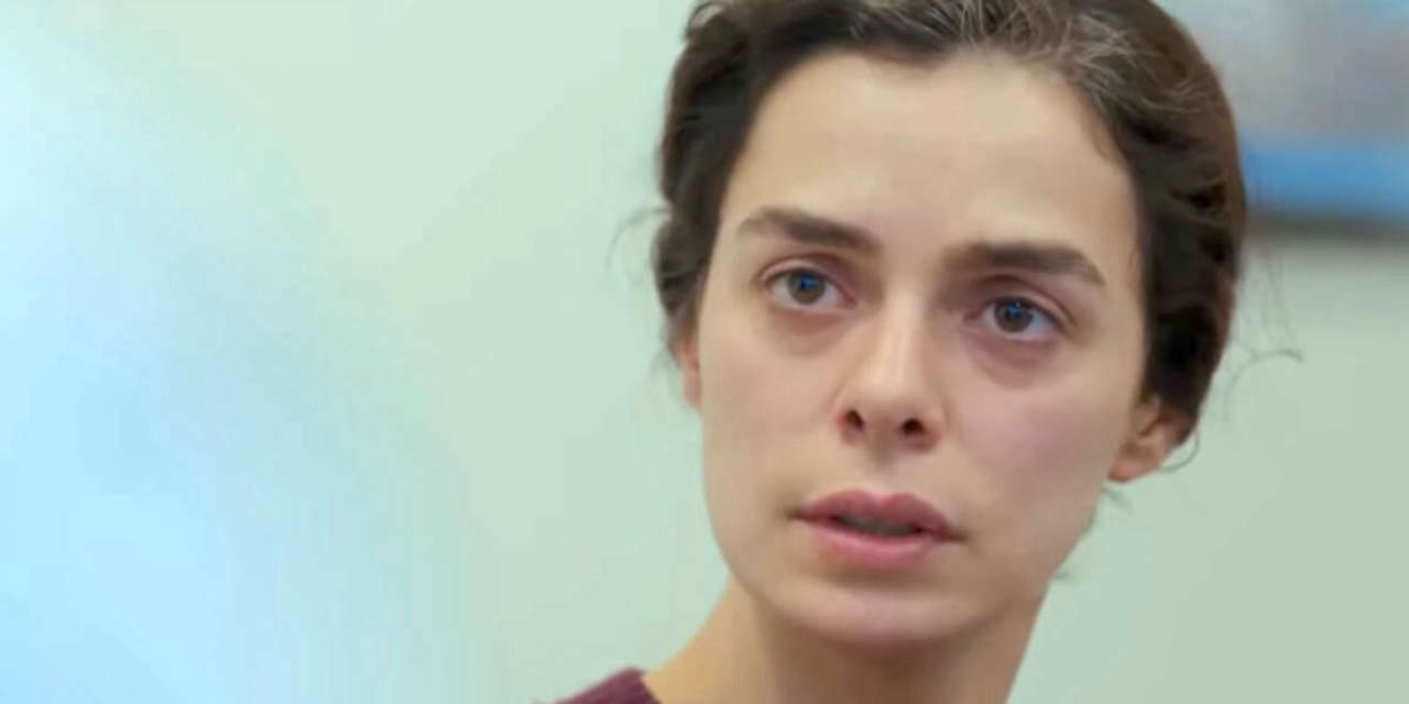 La forza di una donna: Bahar scopre di avere un brutto male, ecco di cosa si tratta La forza di una donna: Bahar scopre di avere un brutto male, ecco di cosa si tratta
