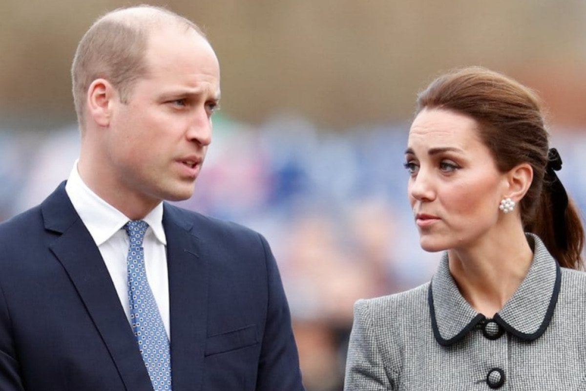 William e i cuccioli di Orla: la foto che ha infiammato le polemiche con PETA