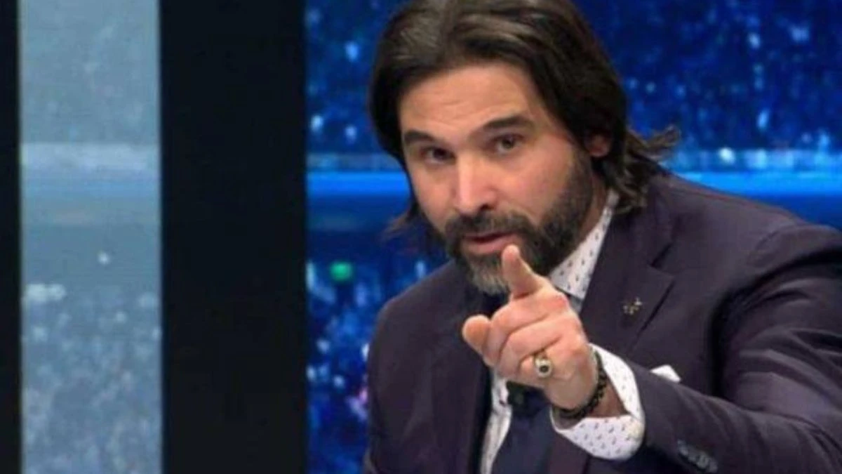 Italia-Norvegia 0-3: le dure critiche di Daniele Adani infiammano il dibattito calcistico del momento.