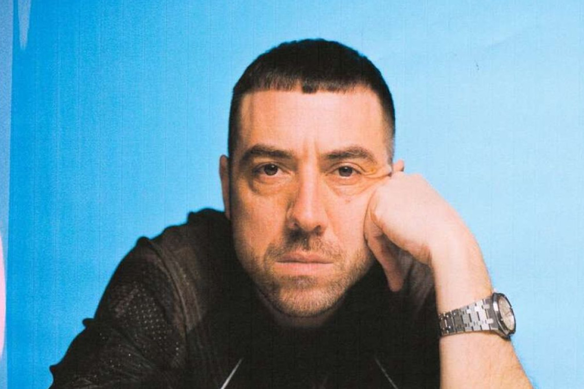 1998: La Tracklist di Coez tra Nostalgia, Caos e Crescita Personale da Scoprire