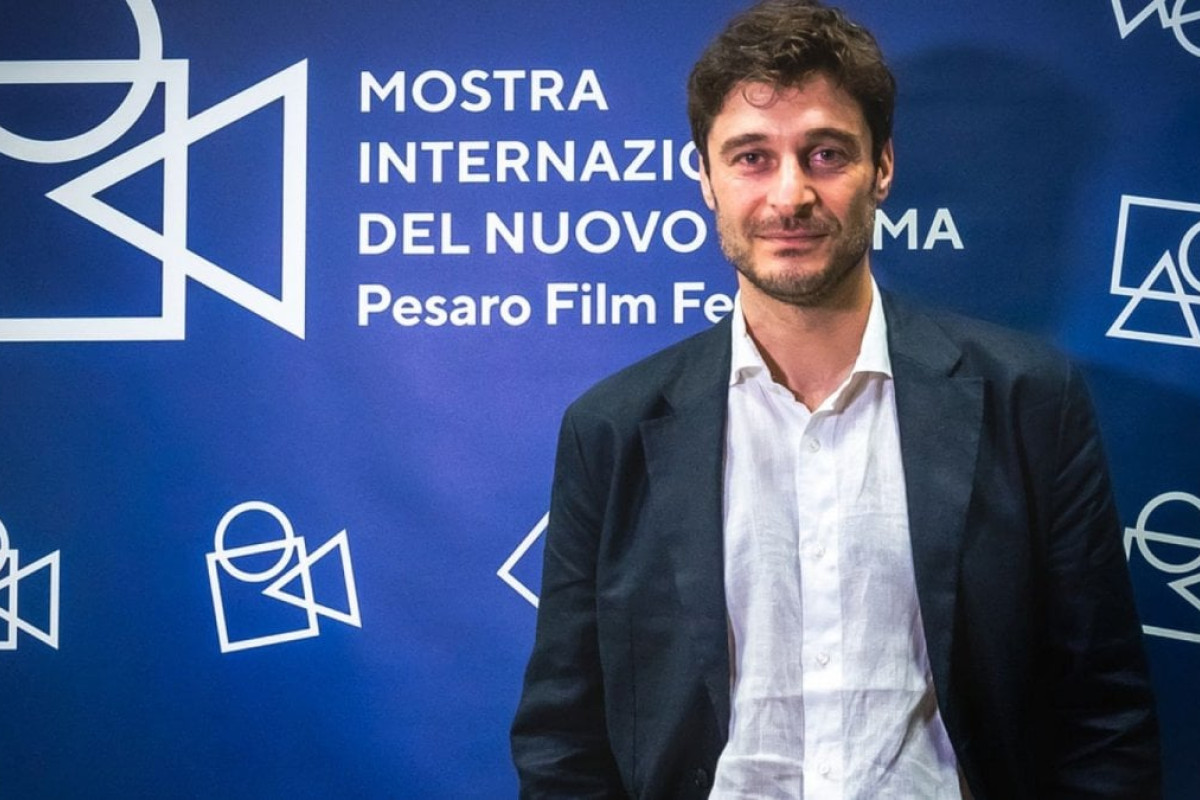 In the Box: Lino Guanciale affronta il dolore e l’isolamento in un toccante cortometraggio a Pesaro