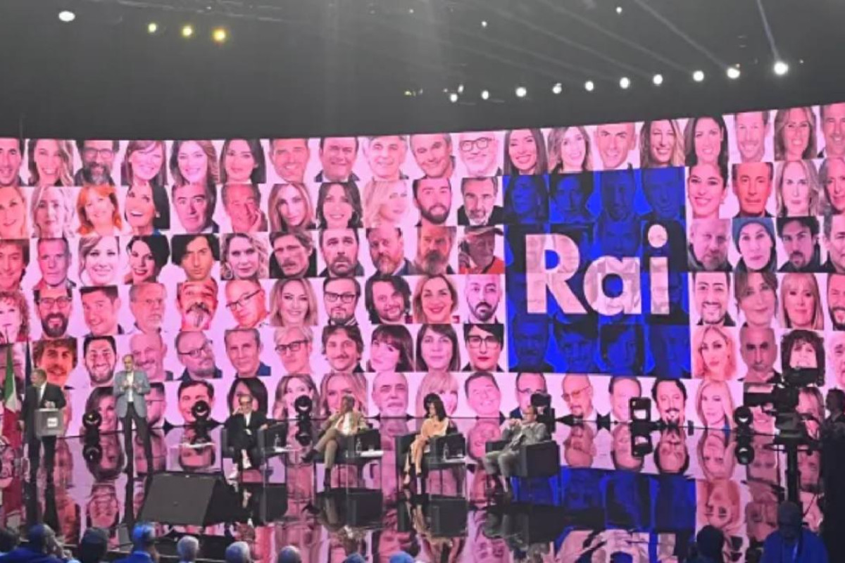 Malumori nei palinsesti Rai: conduttori in rivolta, presentazione a Napoli a rischio!