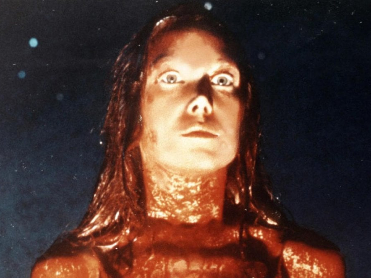 Carrie: il reboot di Mike Flanagan promette di oscurare il classico di Stephen King in otto episodi sconvolgenti