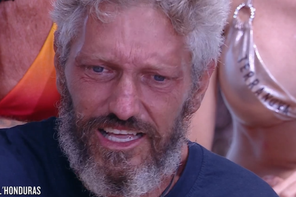 Omar Fantini in lacrime per l’uscita del giornalista Mario: il dramma della prova per il leader colpisce tutti