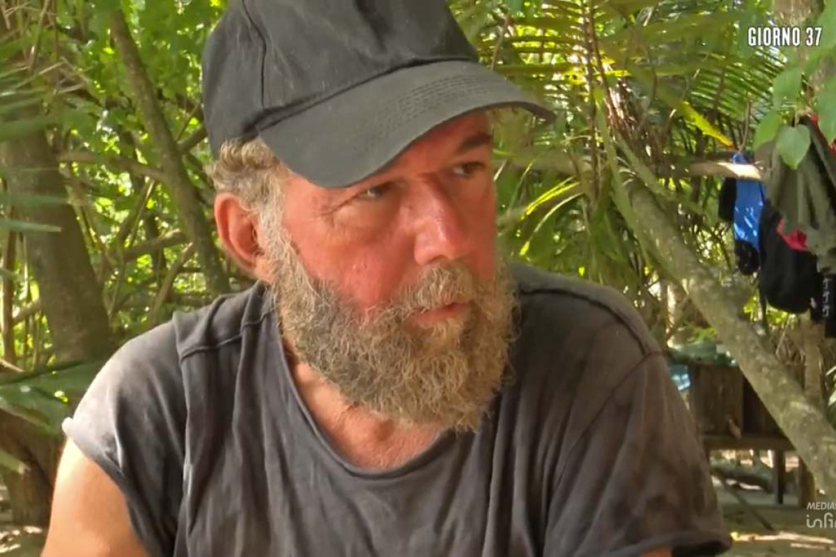 Paolo Vallesi e lo squalo all’Isola dei Famosi: un incontro da brividi che ha lasciato tutti senza parole