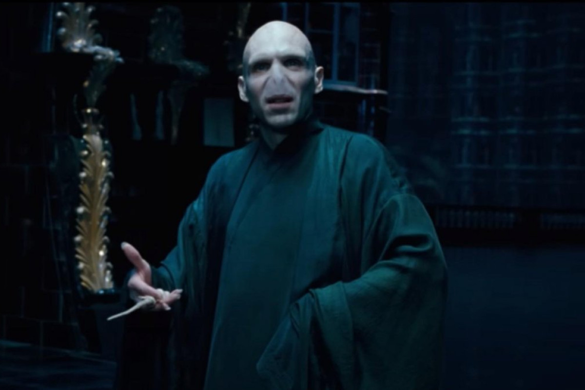Harry Potter: Ralph Fiennes parla del look di Voldemort e cede il testimone alla nuova serie HBO