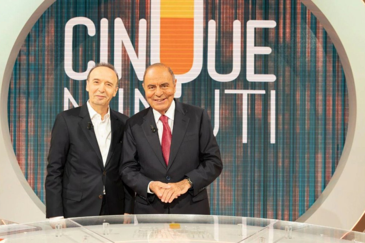 Roberto Benigni ospite da Bruno Vespa il 15 novembre: Europe e Trump tra nostalgia e il cult “Non ci resta che piangere”