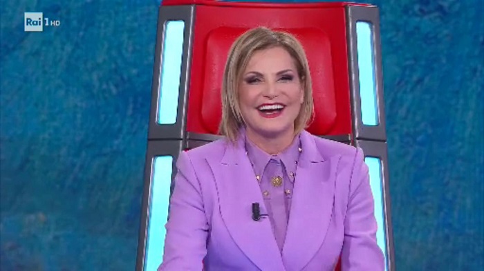 Simona Ventura: tutto sulla sua biografia, carriera e vita privata nel 2025, esplora il mondo dei social!