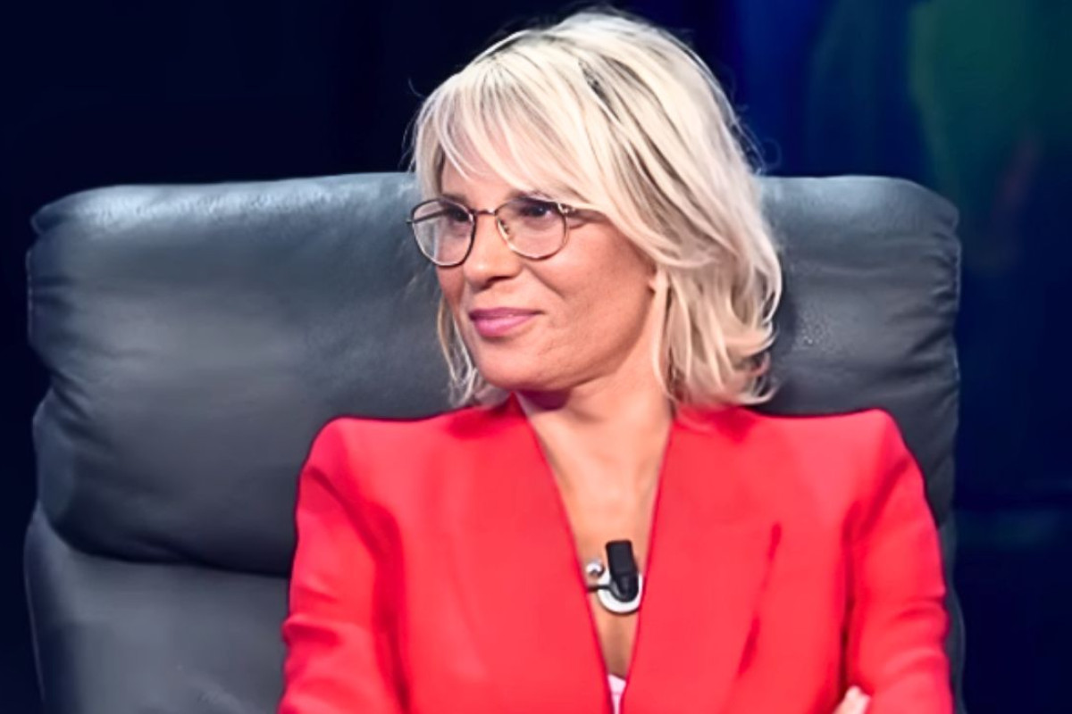 Tu sì que vales 2025: Maria De Filippi sorprende con una giuria di star della fiction Rai, ecco le novità!