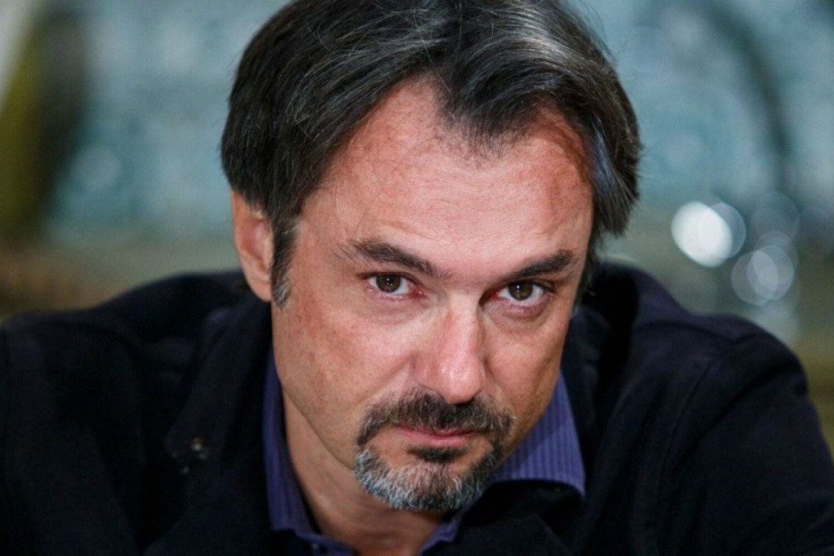 Un posto al sole, 13 giugno: Michele avvia una radio per ritrovare Assane mentre Mariella supporta Guido