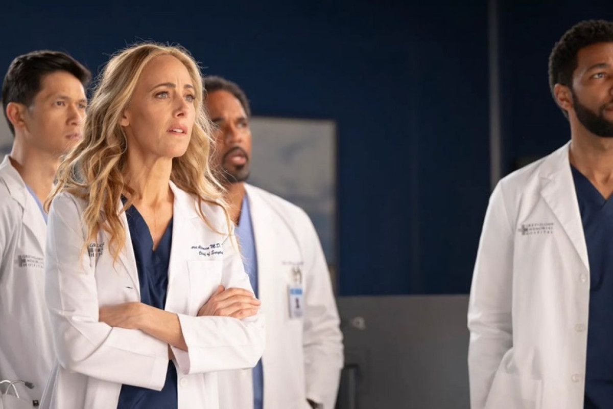 Grey’s Anatomy 21: Finale esplosivo con omaggi ai protagonisti storici e colpi di scena indimenticabili