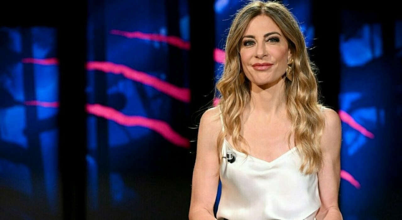 Belve, un VIP desiderato dal pubblico chiede un cachet da record per partecipare allo show di Rai 2 Belve, un VIP desiderato dal pubblico chiede un cachet da record per partecipare allo show di Rai 2