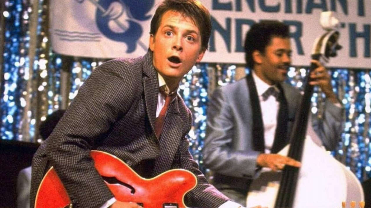 Ritorno al Futuro: Michael J. Fox e le stelle chiedono aiuto per ritrovare la leggendaria Gibson rossa scomparsa