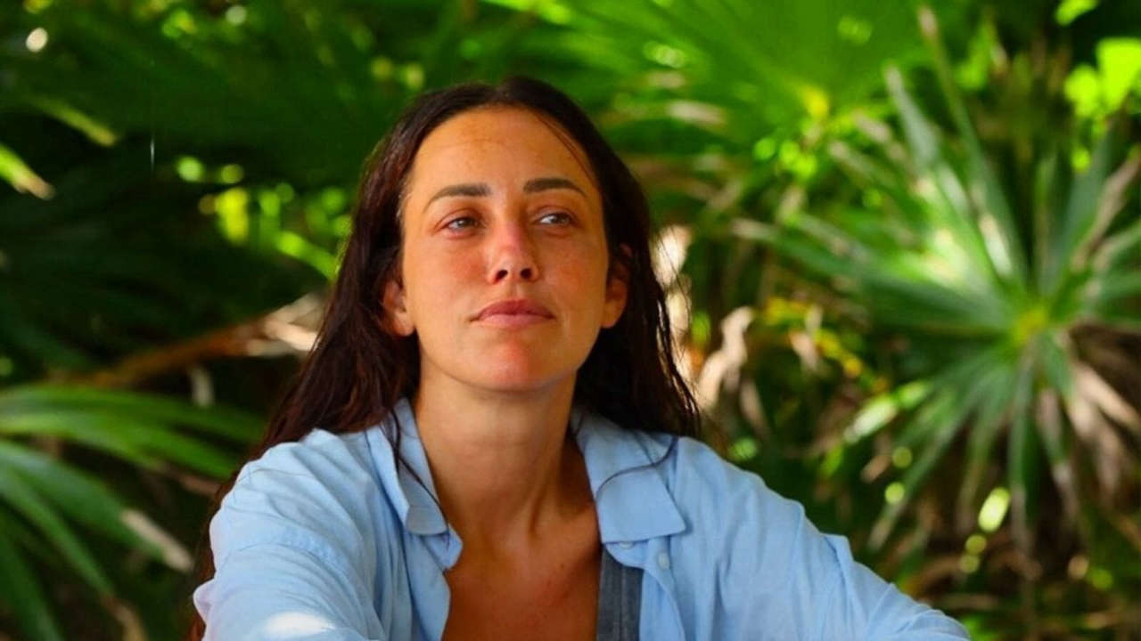 L’Isola dei Famosi 2023: Dino Giarrusso attacca Teresanna su Uomini e Donne, la polemica infiamma il reality!