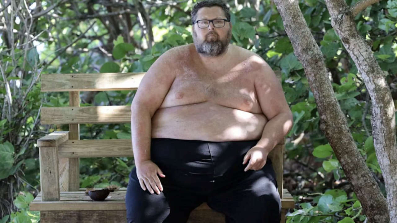 L’Isola dei Famosi: la verità dietro il drammatico aumento di peso di Mario Adinolfi a 221 kg