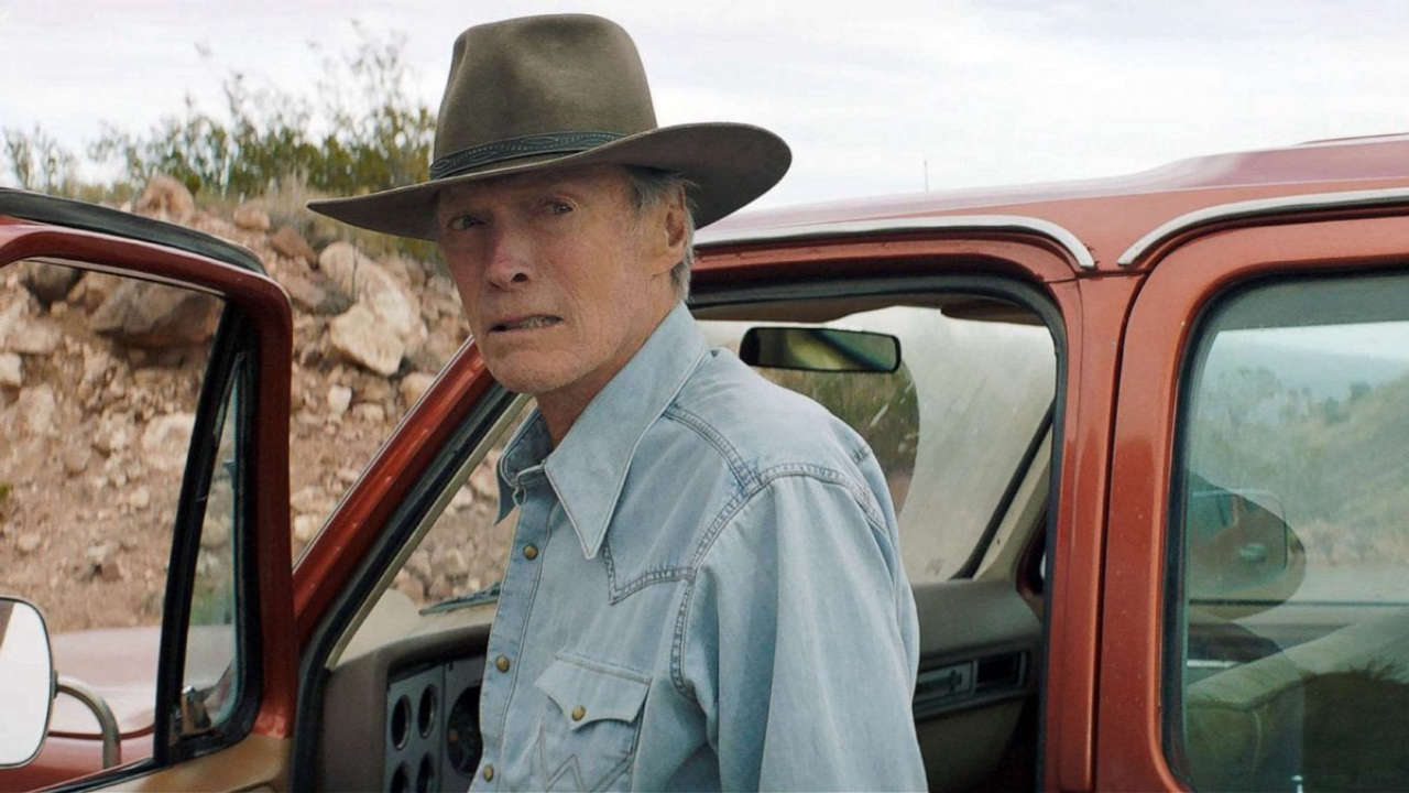 Clint Eastwood contro il cinema moderno: l’era dei remake e dei franchise minaccia la creatività autentica