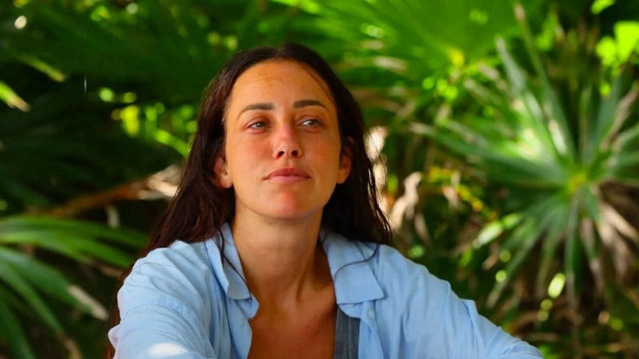 L’Isola dei Famosi: il caso della “polpetta proibita” di Teresanna accende il gossip del reality di Canale 5