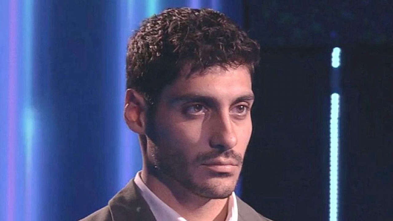 Grande Fratello: Javier e Helena in crisi, un segreto inconfessabile potrebbe cambiare tutto! Grande Fratello: Javier e Helena in crisi, un segreto inconfessabile potrebbe cambiare tutto!
