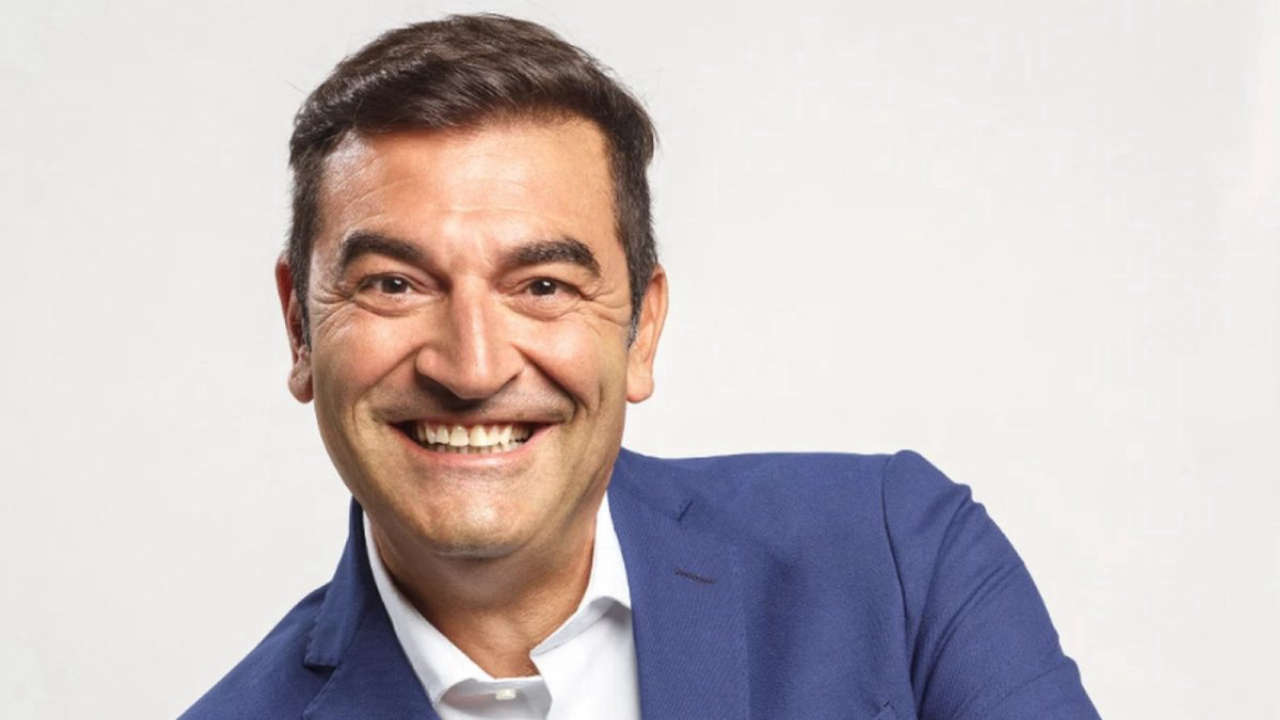 Max Giusti lascia TV8 e GialappaShow per Mediaset: le sue parole shock su un futuro rinnovato