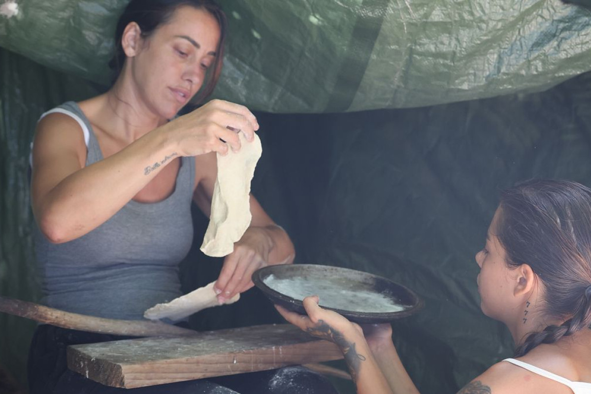 Cocco di tensione: Teresanna e Adinolfi infiammano lo studio con parole dure, in un confronto infuocato!
