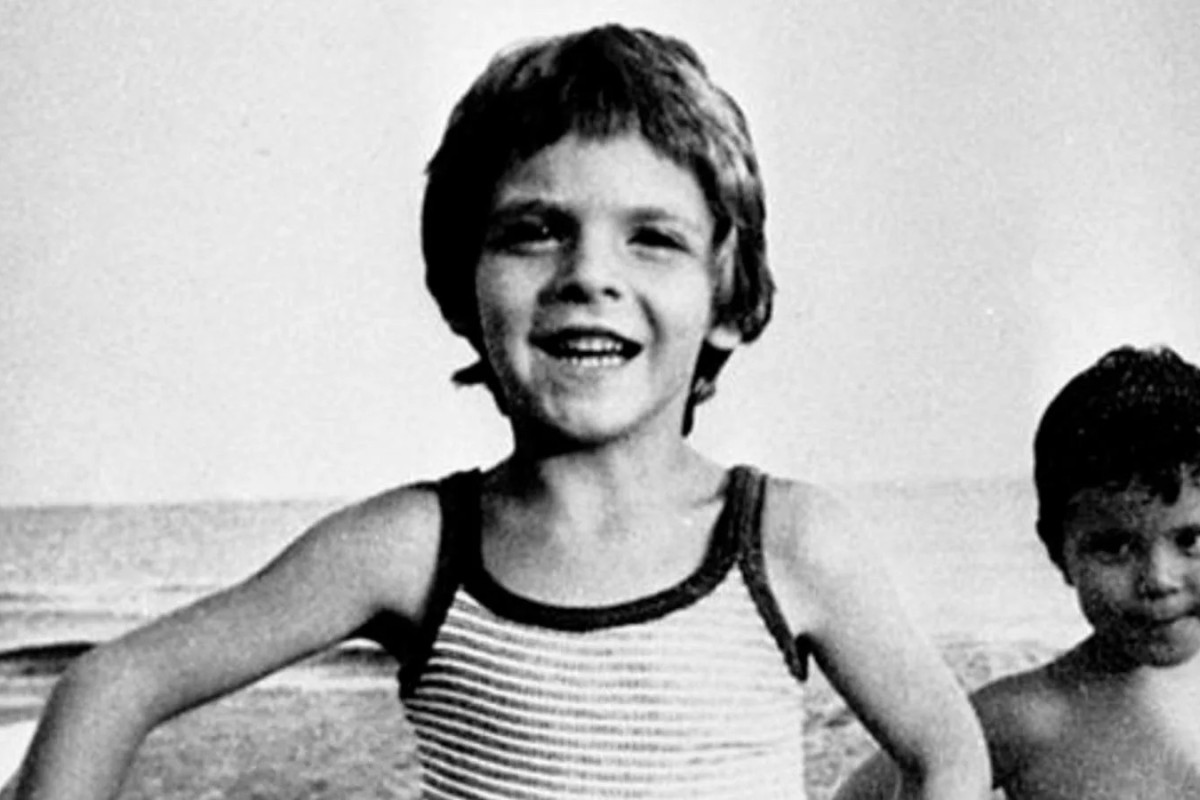 La TV nel Pozzo: il dramma di Alfredino Rampi e la nascita della tv del dolore in Italia, un viaggio da non perdere.