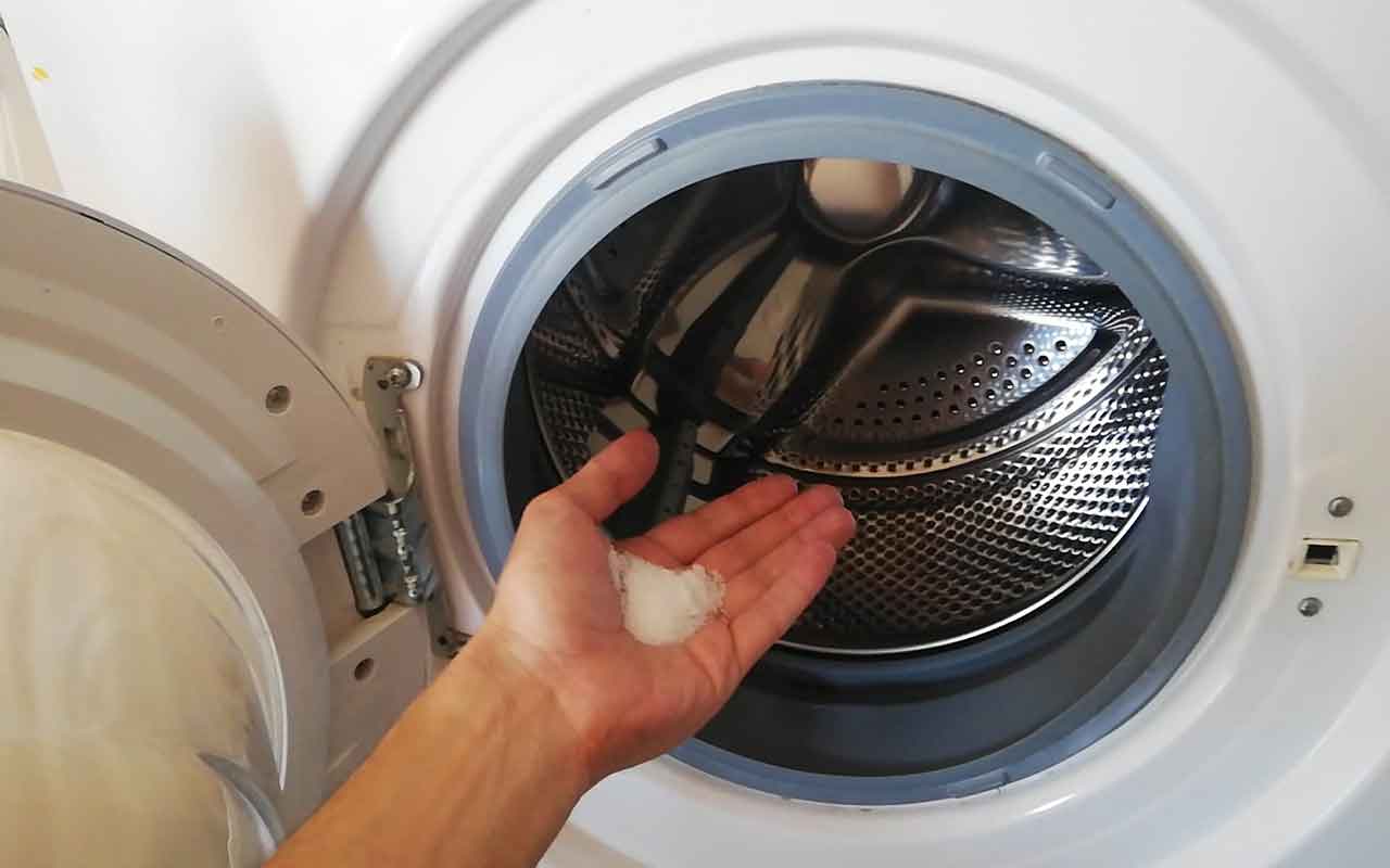 Scopri il segreto inaspettato del sale grosso in lavatrice: il trucco che tutti dovrebbero conoscere!