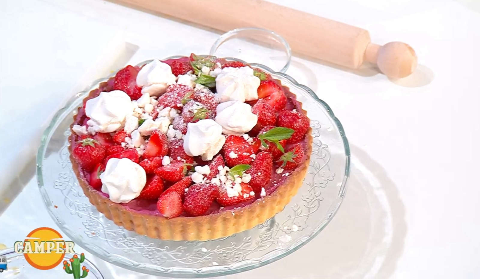 Crostata panna cotta alle fragole di Sara Brancaccio | Camper, 16 giugno 2025