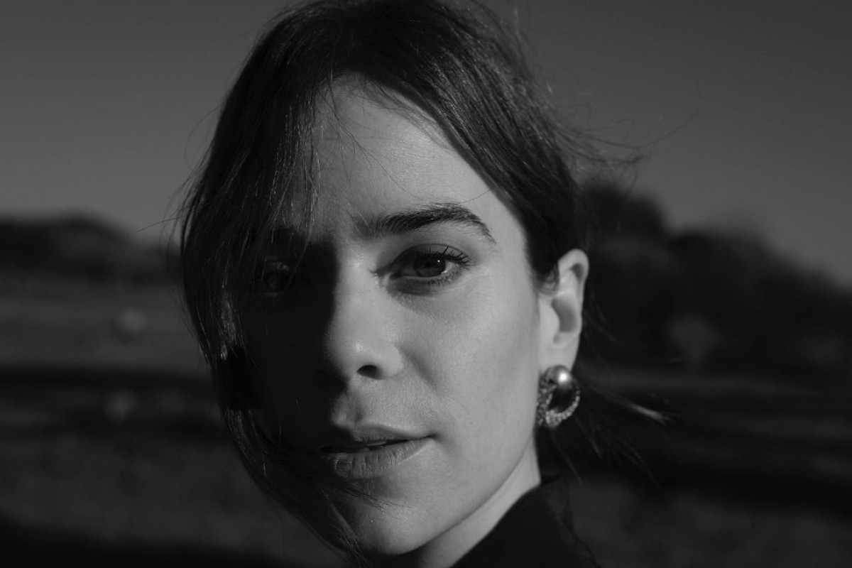 Un posto al sole: Alessandra Masi riporta il brivido nei cantieri con il suo nuovo ruolo di Chiara Petrone