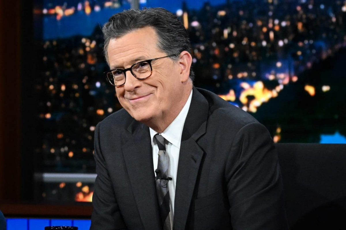 Crolla il late night di Cbs: Stephen Colbert chiude dopo oltre trent’anni di programmazione a tarda notte