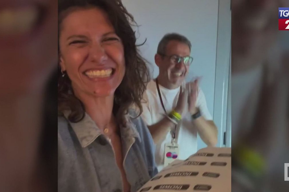 Elisa e Cesare Cremonini incantano il pubblico dell’Olimpico con un duetto tra musica e tradizione culinaria