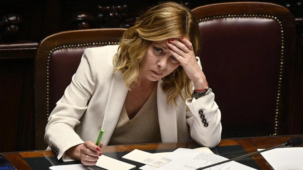 Elly Schlein contro Nordio: le dimissioni richieste dopo il caso Almasri scuotono la politica italiana