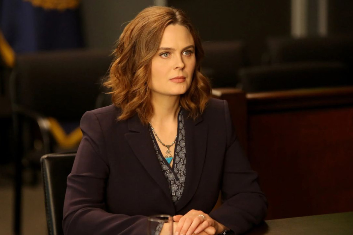 Bones: Emily Deschanel rivela le sfide e il rischio di chiusura della prima stagione della celebre serie detective