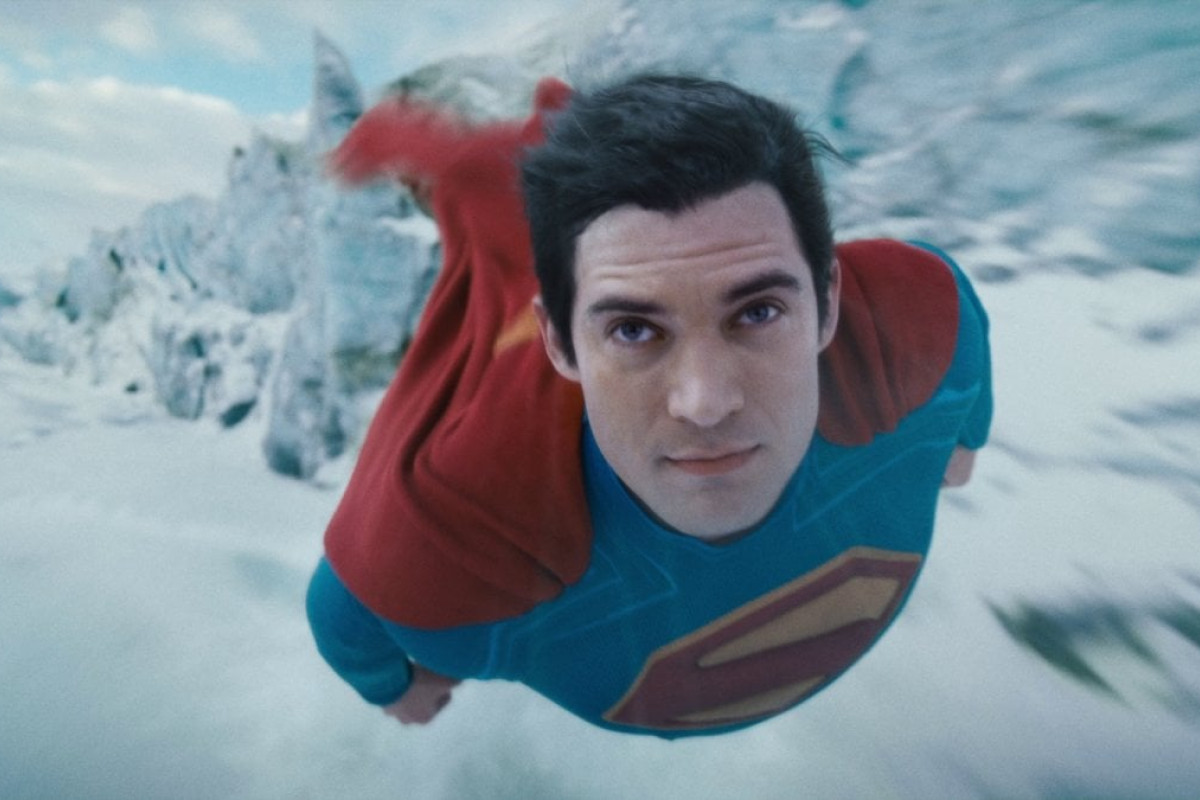 Superman sotto i riflettori: le scelte di James Gunn che scuotono il pubblico dopo le proiezioni di prova