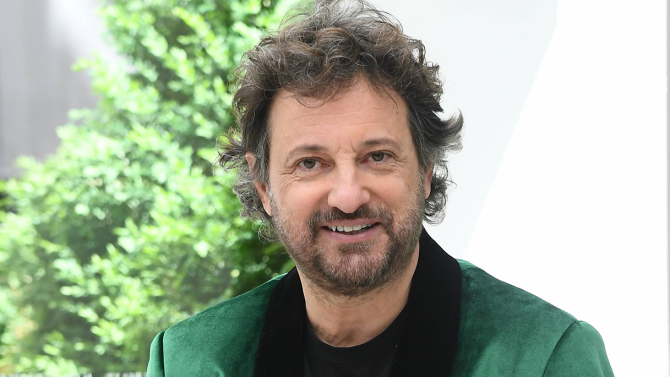 Leonardo Pieraccioni e il fake su Tinder: la reazione ironica sui social che ha conquistato tutti
